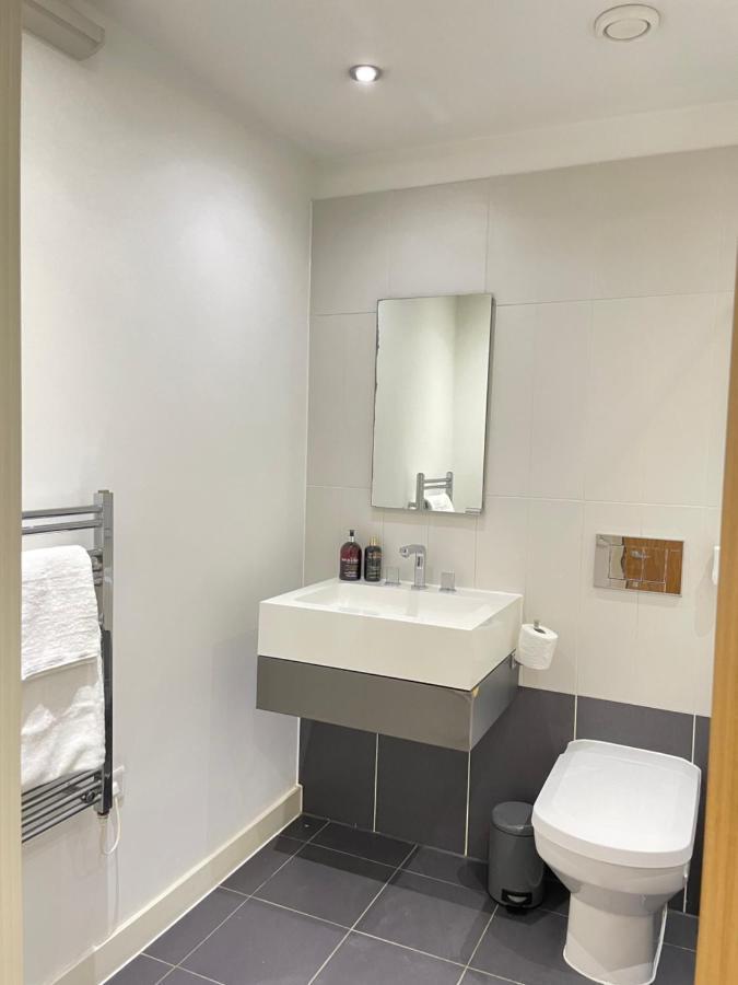 Wharf Inn Premier Apartment Central Manchester - Free Private Parking Exterior foto